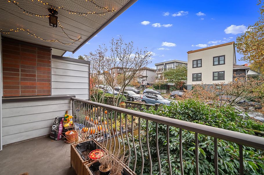 229 2033 Triumph Street Vancouver, BC - 13