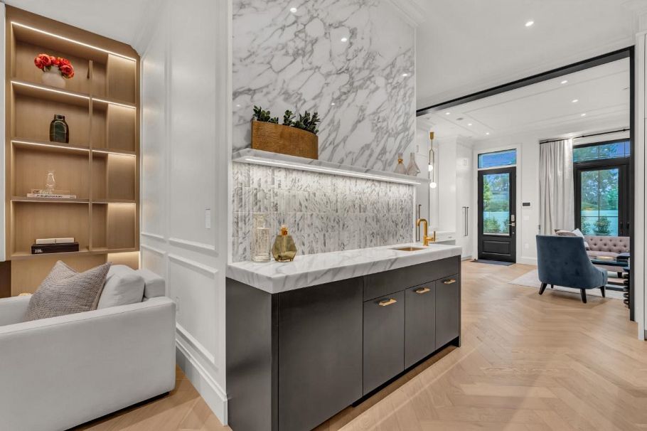 4454 W 4th Avenue Vancouver, BC - 16