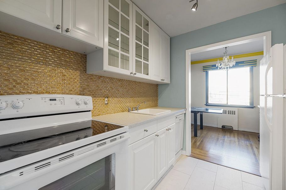 205 1695 W 10th Avenue Vancouver, BC - 17