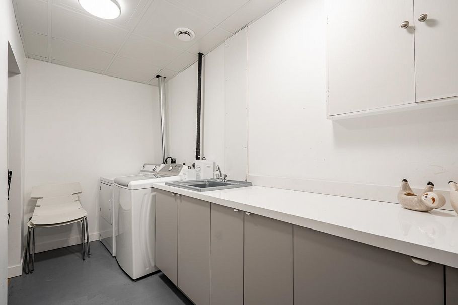 2076 Purcell Way North Vancouver, BC - 30