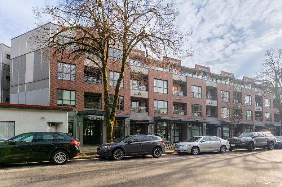 203 3456 Commercial Street Vancouver, BC - 22