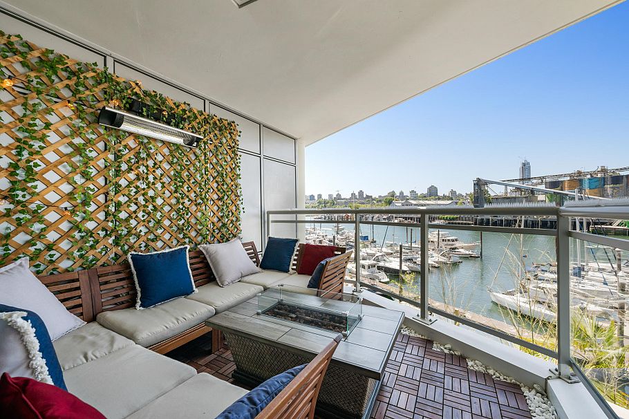 203 628 Kinghorne Mews Vancouver, BC - 21