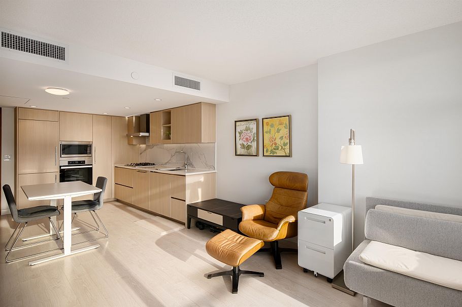 1007 8555 Capstan Way Richmond, BC - 12