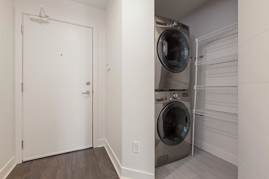 407 733 W 3rd Street North Vancouver, BC - 17