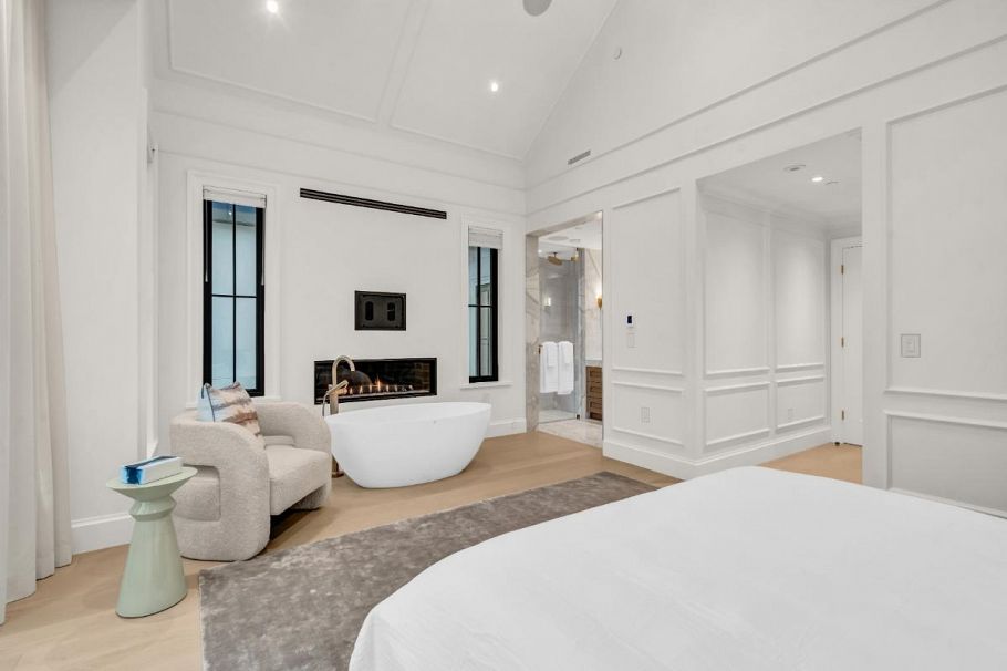 4454 W 4th Avenue Vancouver, BC - 26