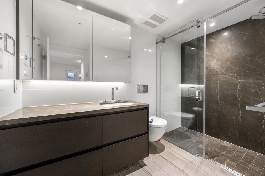 203 1561 W 57th Avenue Vancouver, BC - 22