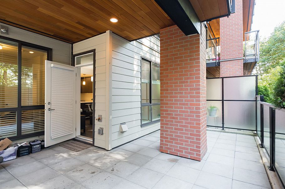 407 733 W 3rd Street North Vancouver, BC - 35