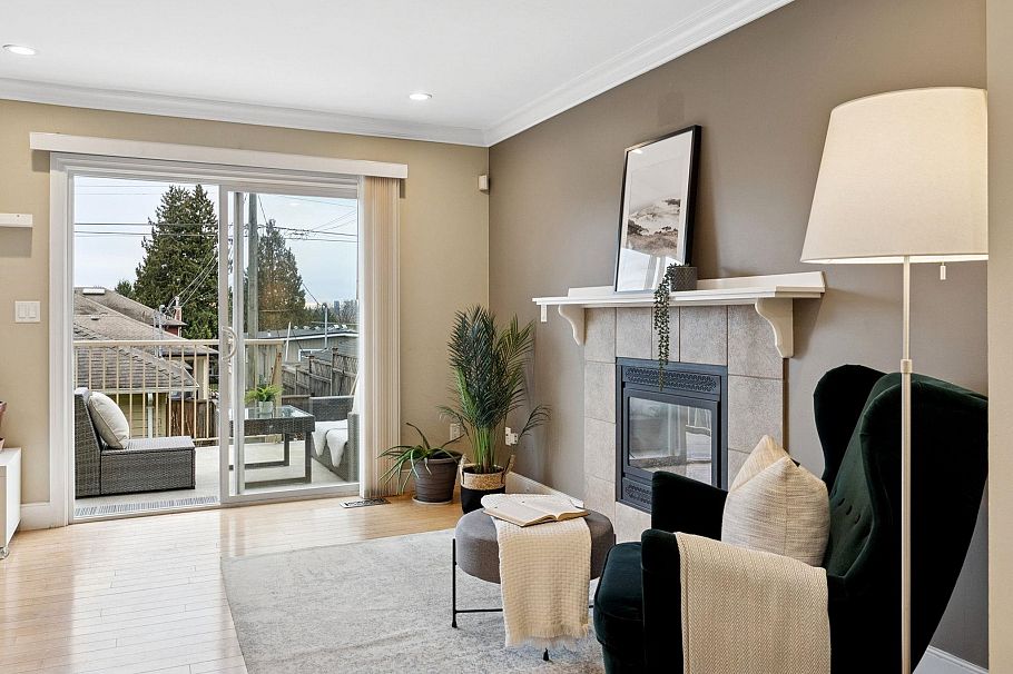 353 E 5th Street North Vancouver, BC - 13