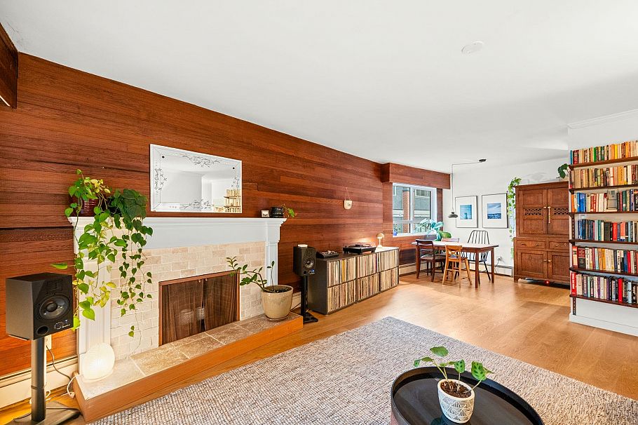 304 319 E 7th Avenue Vancouver, BC - 4