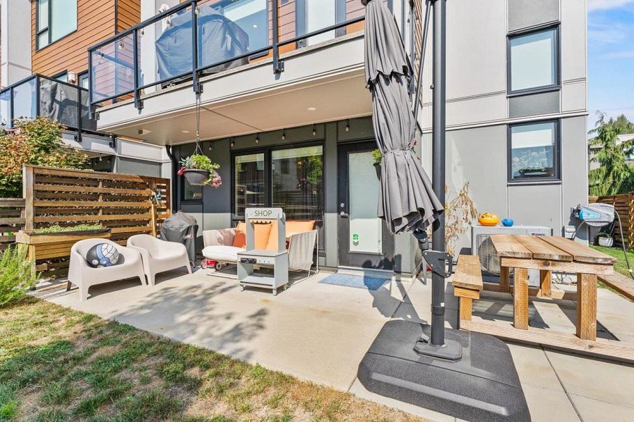 66 3597 Malsum Drive North Vancouver, BC - 32