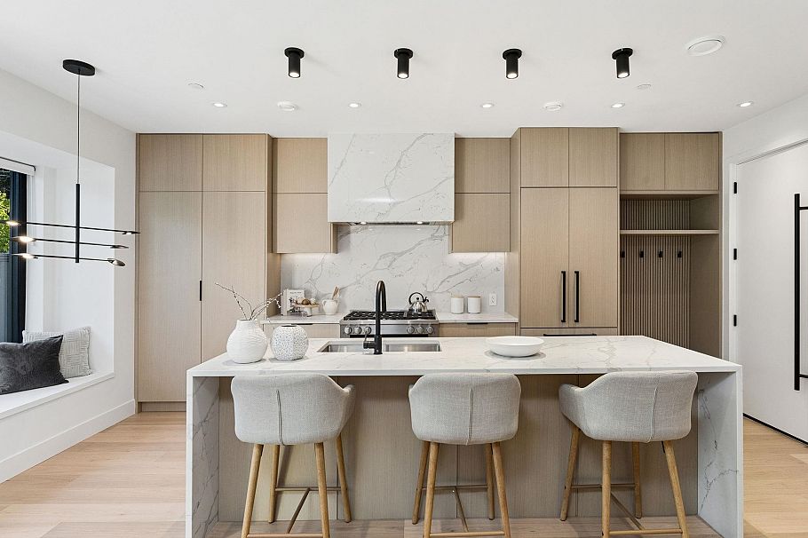 2 3036 W 14th Avenue Vancouver, BC - 4