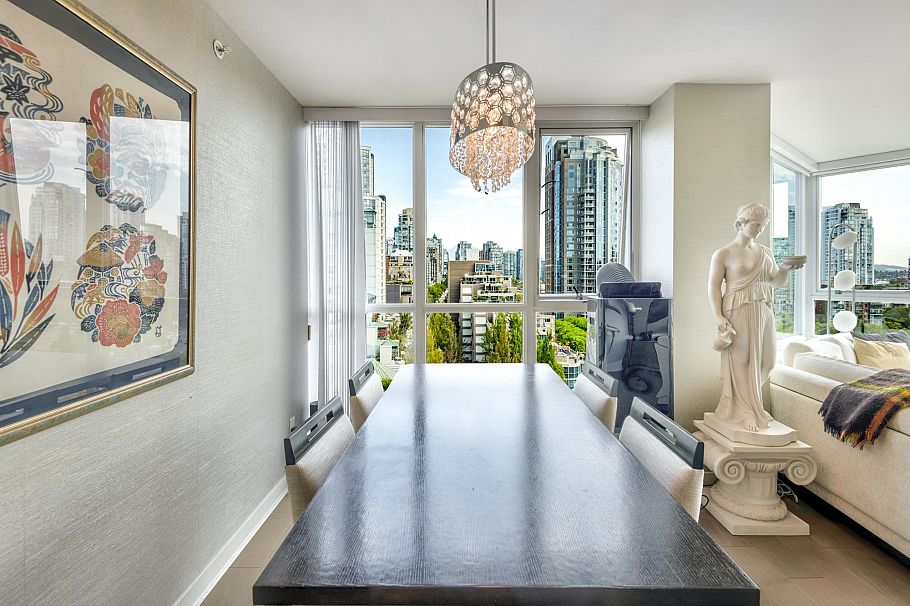 1207 1408 Strathmore Mews Vancouver, BC - 11