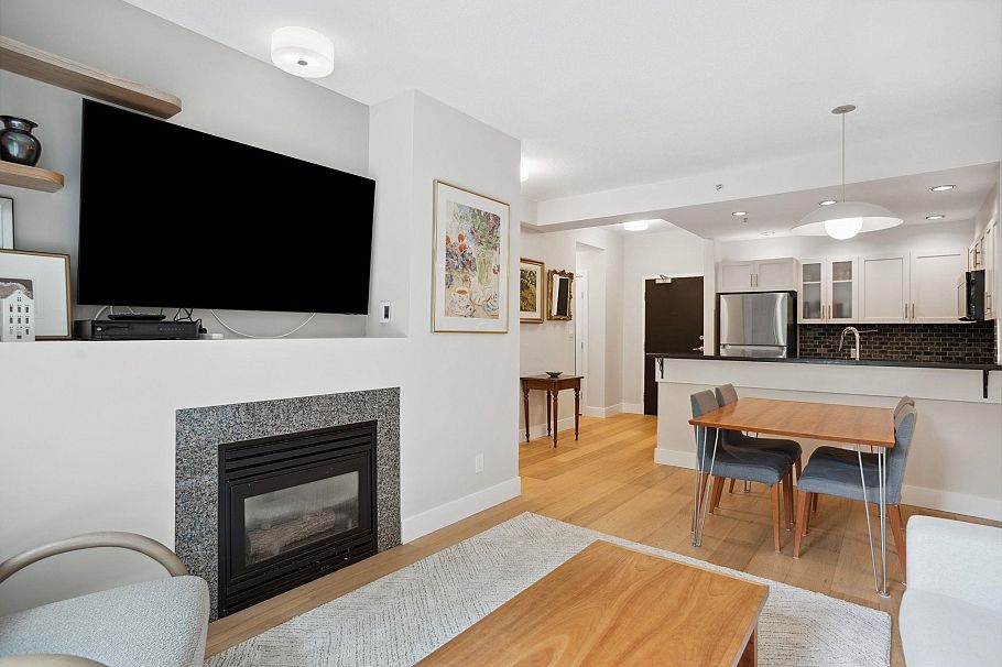 100 1688 Robson Street Vancouver, BC - 6