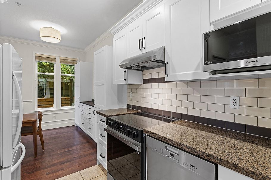 4463 Welwyn Street Vancouver, BC - 12