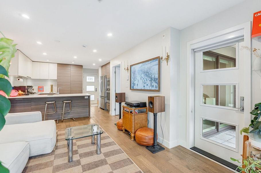 203 3456 Commercial Street Vancouver, BC - 8