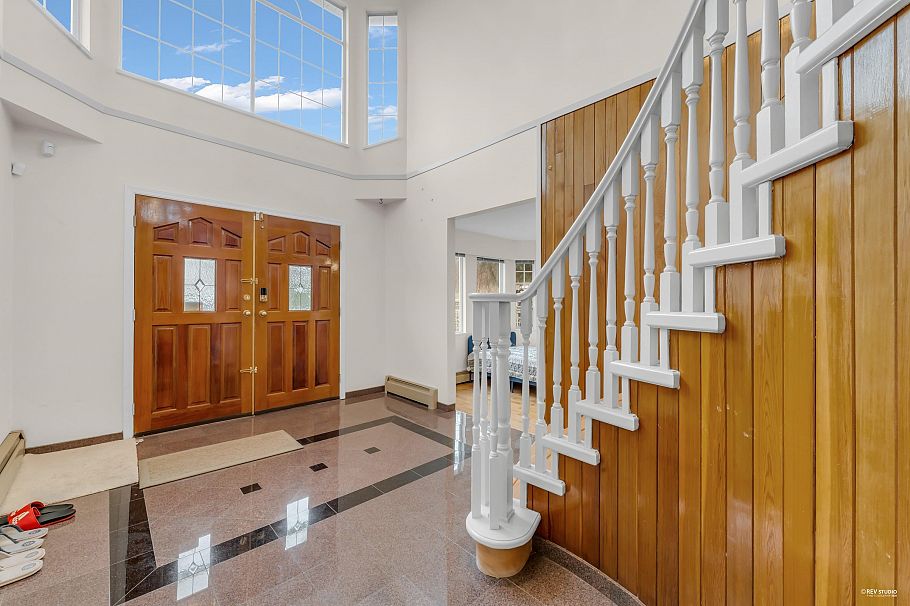 2068 Scarboro Avenue Vancouver, BC - 3