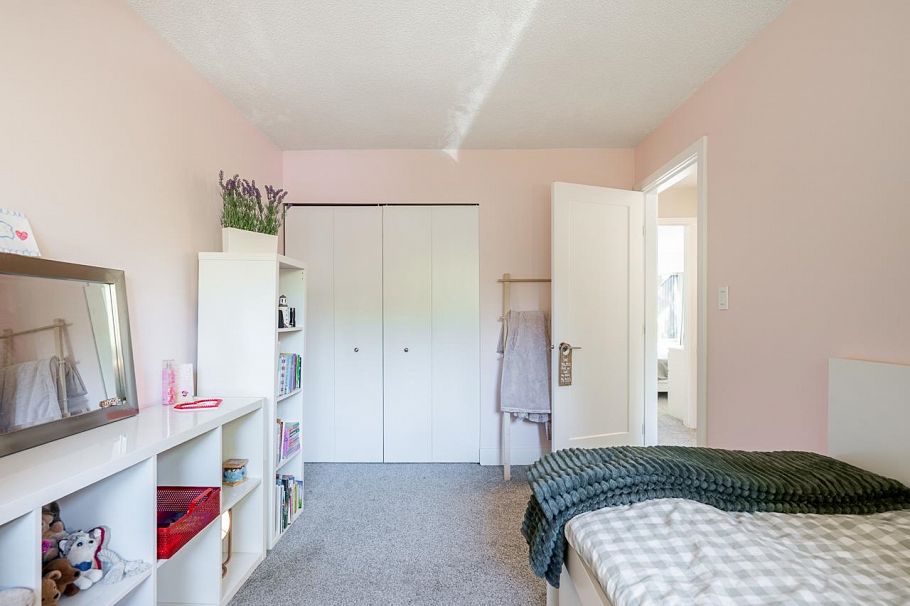 2076 Purcell Way North Vancouver, BC - 25