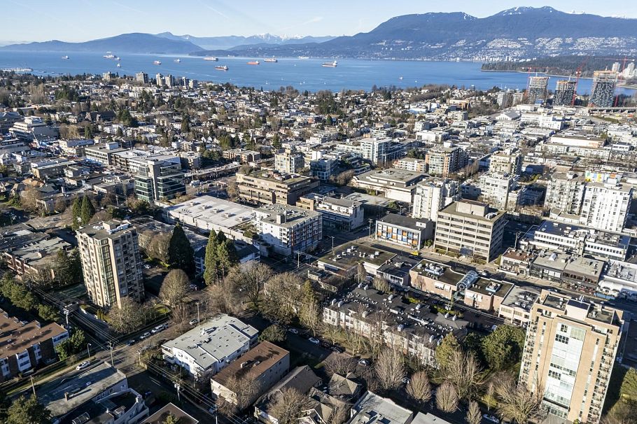 205 1695 W 10th Avenue Vancouver, BC - 36