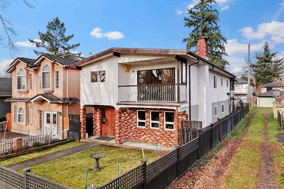 1181 E 24th Avenue Vancouver, BC - 1