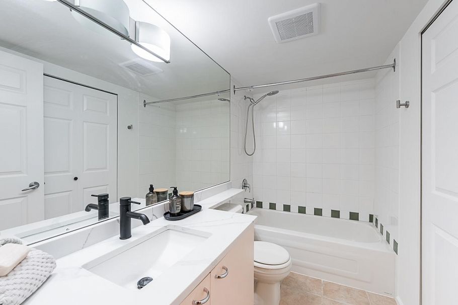 604 1420 W Georgia Street Vancouver, BC - 14