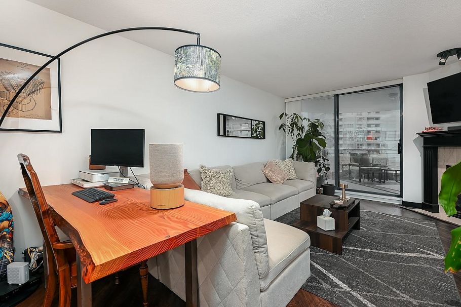 305 4425 Halifax Street Burnaby, BC - 3