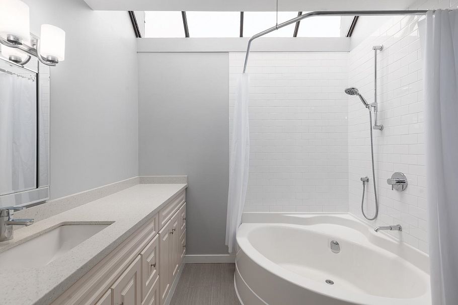 306 1775 W 10th Avenue Vancouver, BC - 22