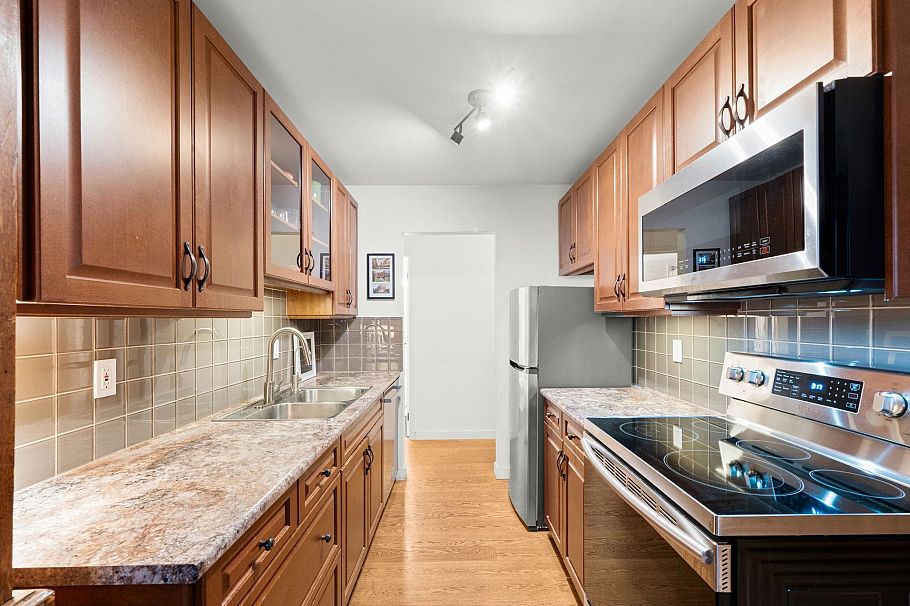 304 319 E 7th Avenue Vancouver, BC - 6