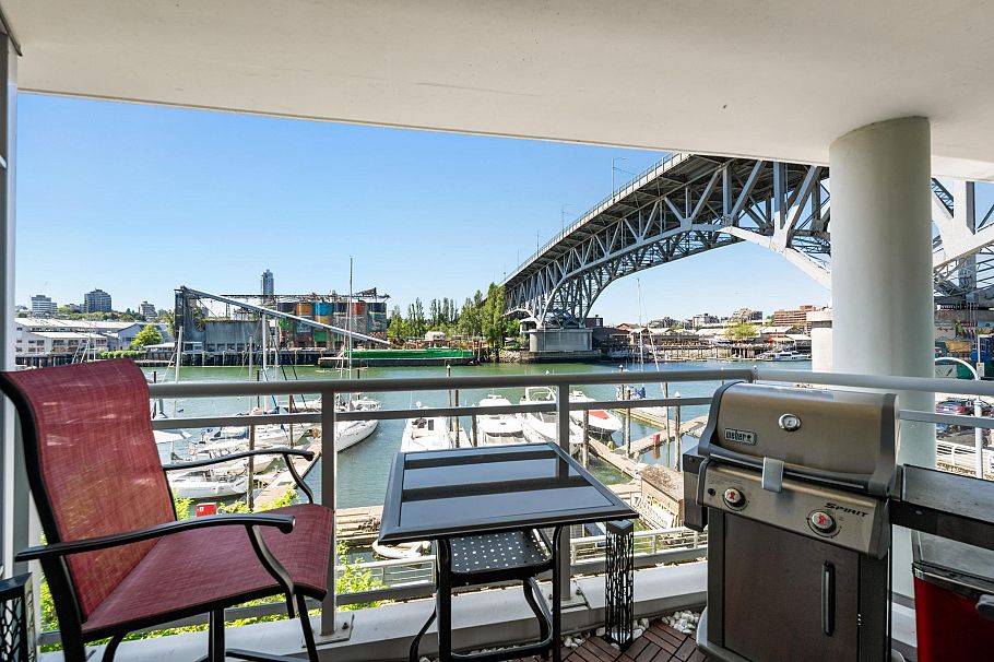 203 628 Kinghorne Mews Vancouver, BC - 5