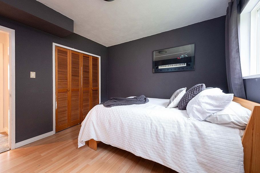 2644 Kilmarnock Crescent North Vancouver, BC - 22