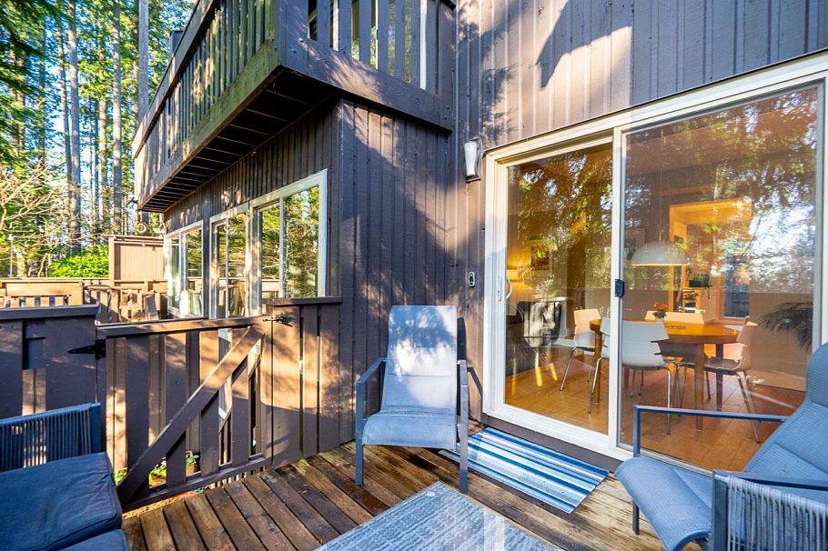 2076 Purcell Way North Vancouver, BC - 33