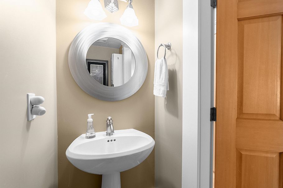 2 1116 Bute Street Vancouver, BC - 17