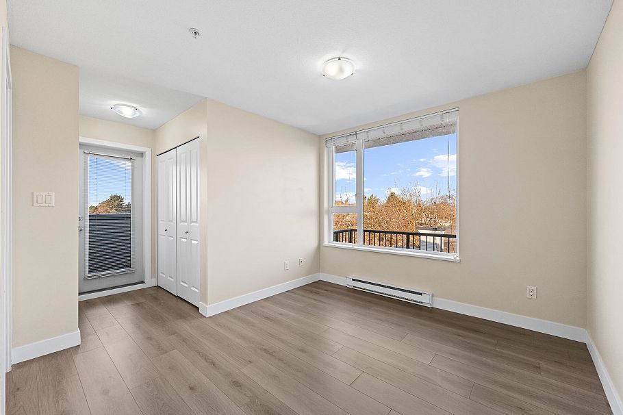 417 7089 Mont Royal Square Vancouver, BC - 20