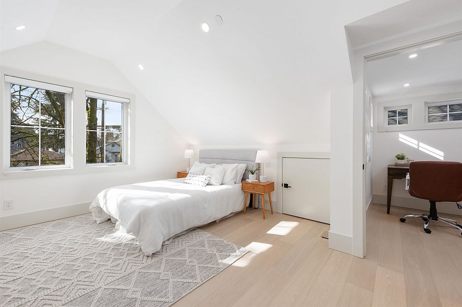 1 375 E 33rd Avenue Vancouver, BC - 7