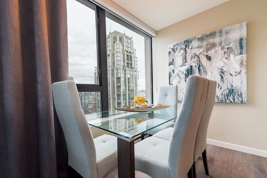 1801 1295 Richards Street Vancouver, BC - 18