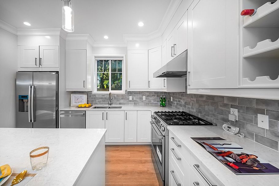 2753 Alma Street Vancouver, BC - 8