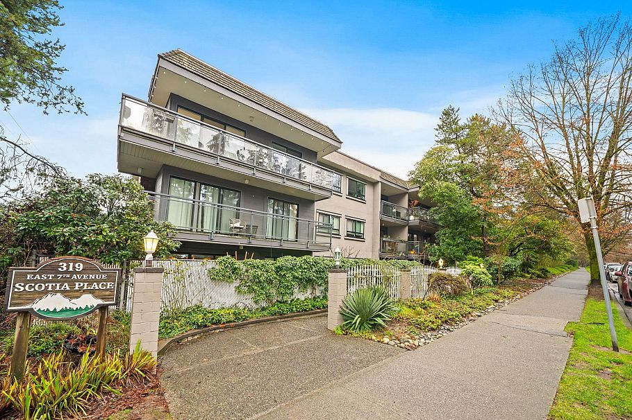 304 319 E 7th Avenue Vancouver, BC - 1
