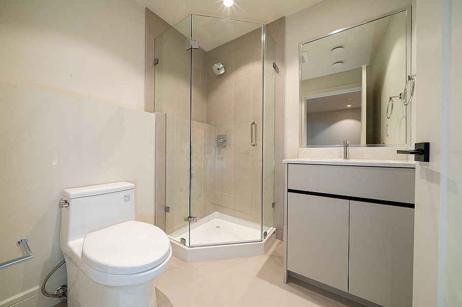 3849 W 26th Avenue Vancouver, BC - 24