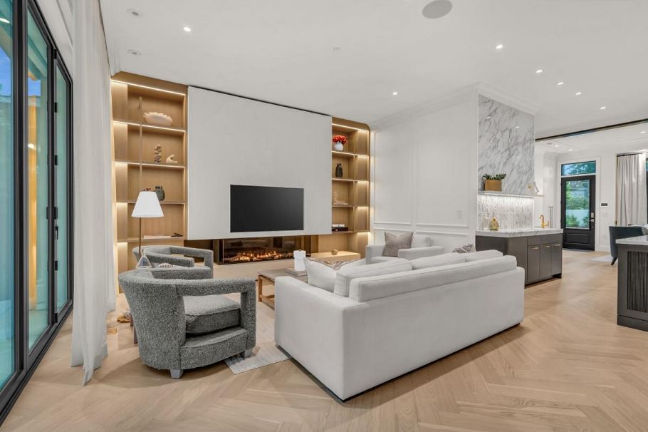 4454 W 4th Avenue Vancouver, BC - 13