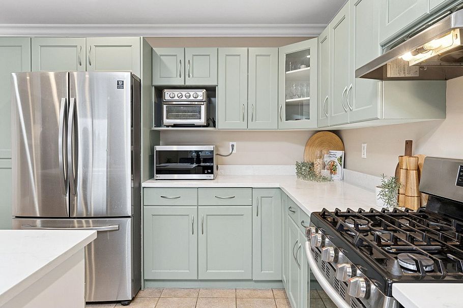 353 E 5th Street North Vancouver, BC - 9