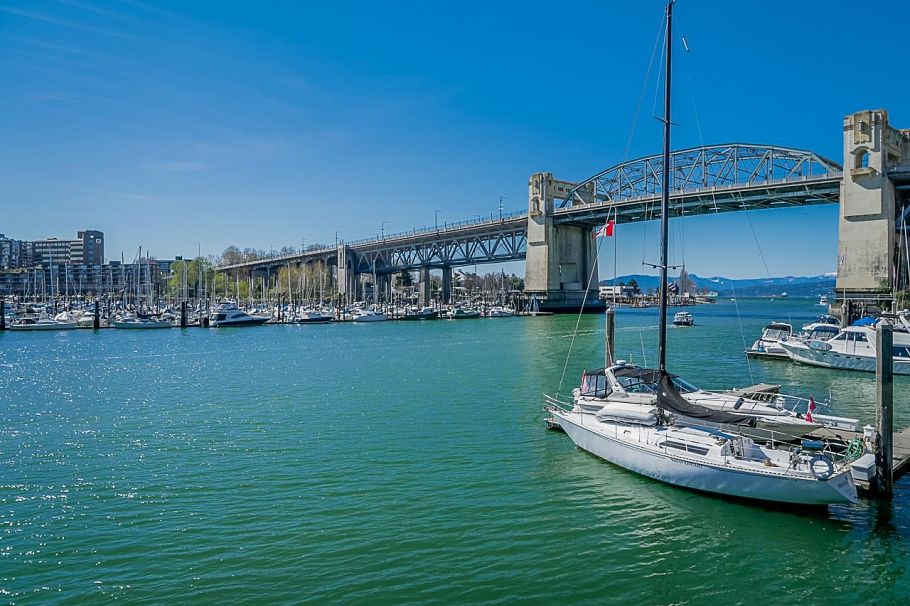 2703 1455 Howe Street Vancouver, BC - 30