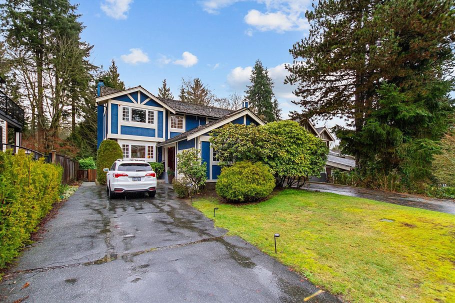 4171 Doncaster Way Vancouver, BC - 1