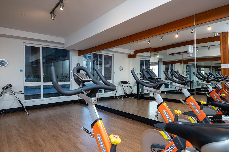 407 733 W 3rd Street North Vancouver, BC - 37