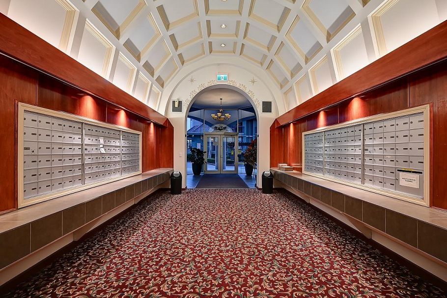 305 4425 Halifax Street Burnaby, BC - 17