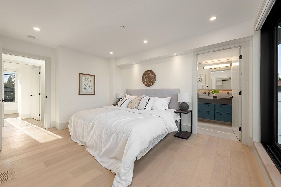 1 365 E 33rd Avenue Vancouver, BC - 25