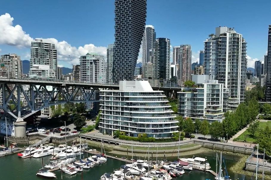 203 628 Kinghorne Mews Vancouver, BC - 33