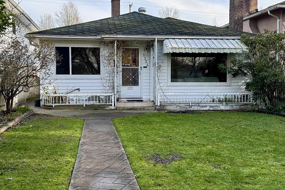 5324 Rhodes Street Vancouver, BC - 1