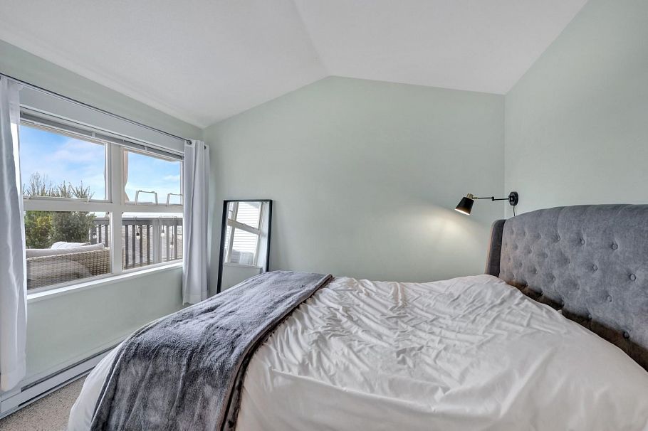 36 3855 Pender Street Burnaby, BC - 22