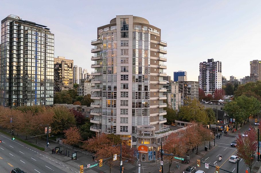 201 1788 W Georgia Street Vancouver, BC - 33