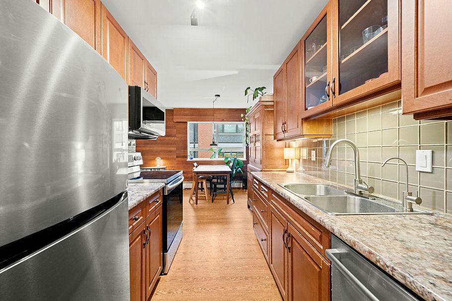 304 319 E 7th Avenue Vancouver, BC - 10