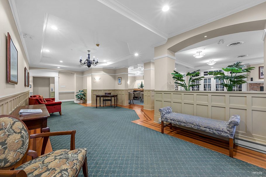 202 960 Lynn Valley Road North Vancouver, BC - 24